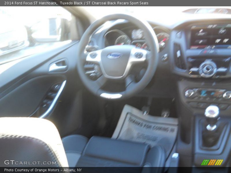 Tuxedo Black / ST Charcoal Black Recaro Sport Seats 2014 Ford Focus ST Hatchback