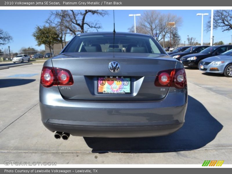 Platinum Grey Metallic / Titan Black 2010 Volkswagen Jetta SE Sedan