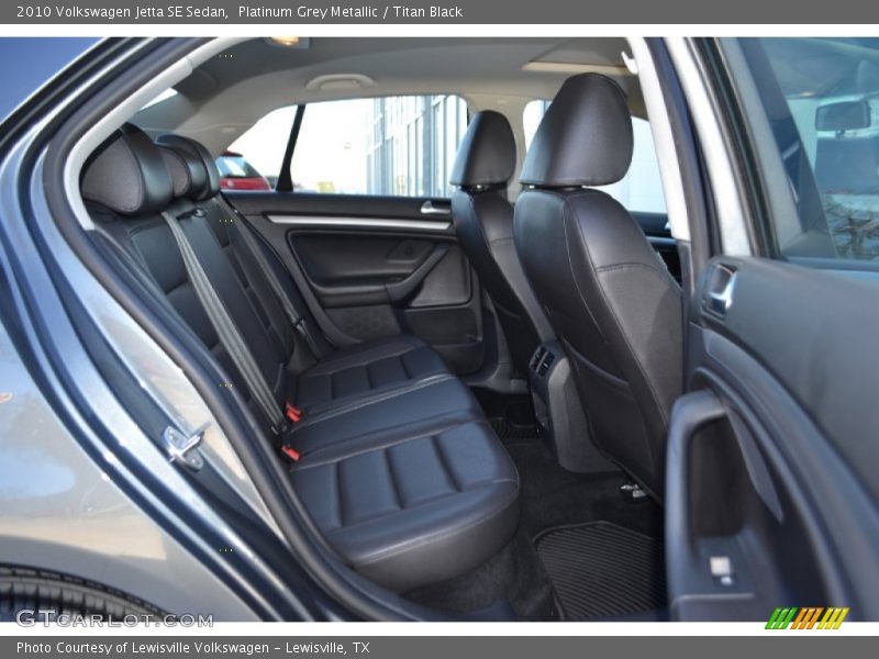 Platinum Grey Metallic / Titan Black 2010 Volkswagen Jetta SE Sedan