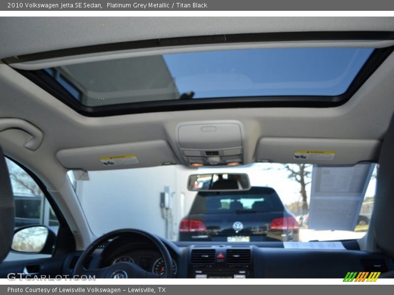 Platinum Grey Metallic / Titan Black 2010 Volkswagen Jetta SE Sedan