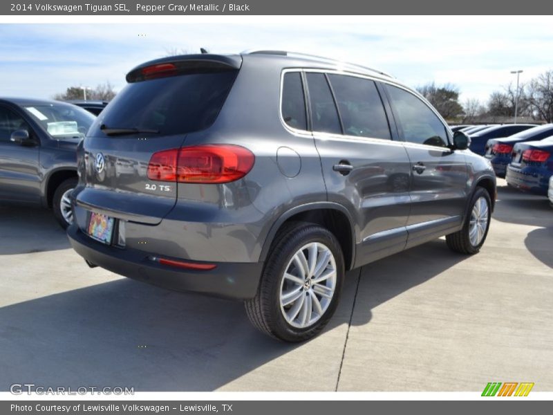 Pepper Gray Metallic / Black 2014 Volkswagen Tiguan SEL