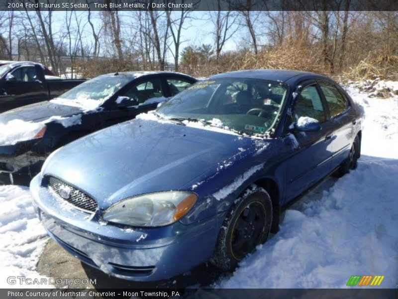 True Blue Metallic / Dark Charcoal 2004 Ford Taurus SE Sedan