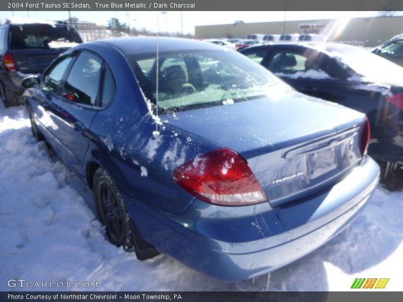 True Blue Metallic / Dark Charcoal 2004 Ford Taurus SE Sedan