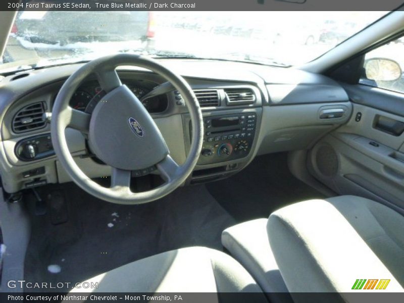 True Blue Metallic / Dark Charcoal 2004 Ford Taurus SE Sedan