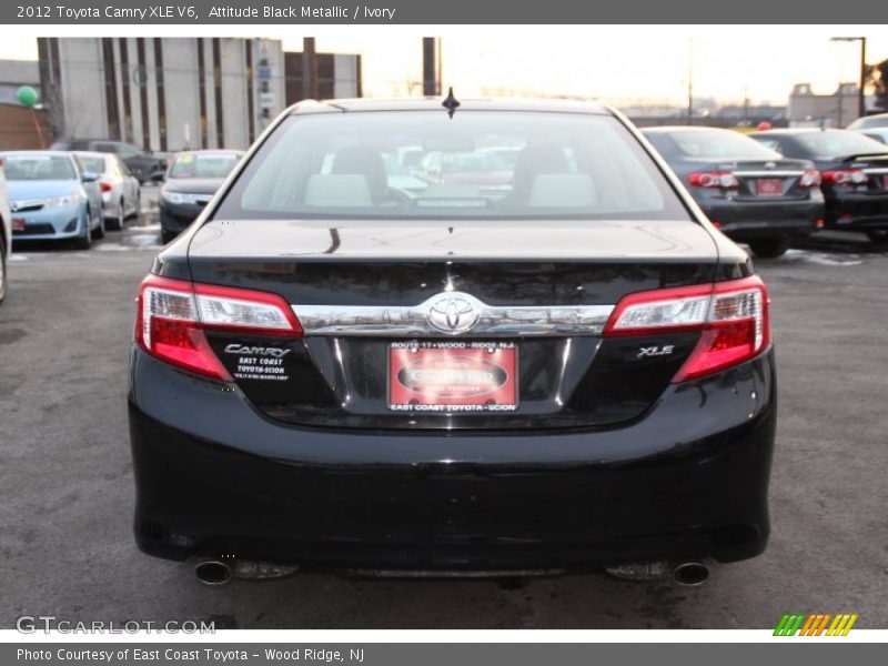 Attitude Black Metallic / Ivory 2012 Toyota Camry XLE V6