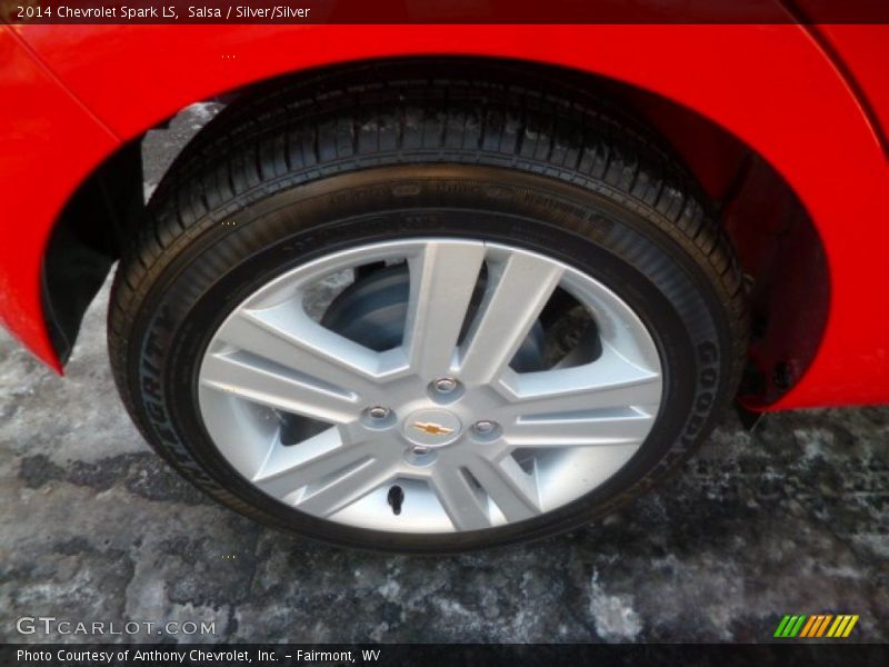 Salsa / Silver/Silver 2014 Chevrolet Spark LS
