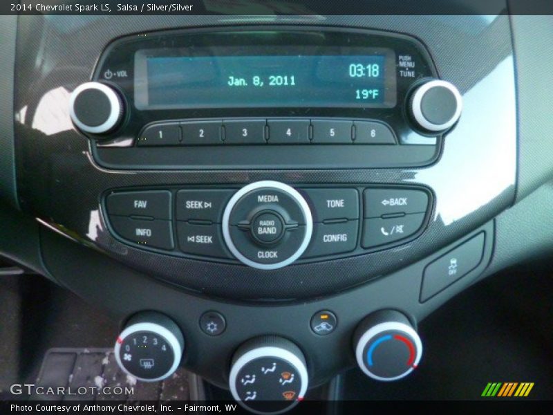 Salsa / Silver/Silver 2014 Chevrolet Spark LS
