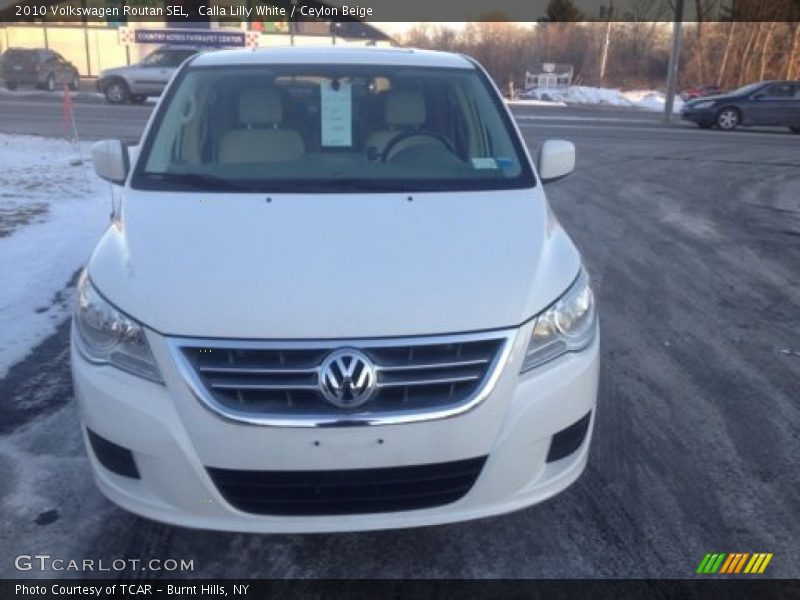 Calla Lilly White / Ceylon Beige 2010 Volkswagen Routan SEL