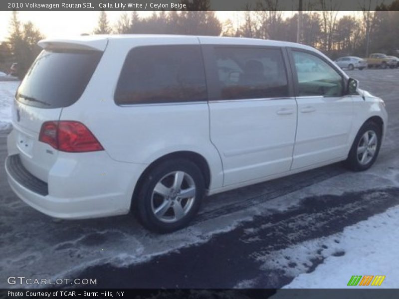 Calla Lilly White / Ceylon Beige 2010 Volkswagen Routan SEL