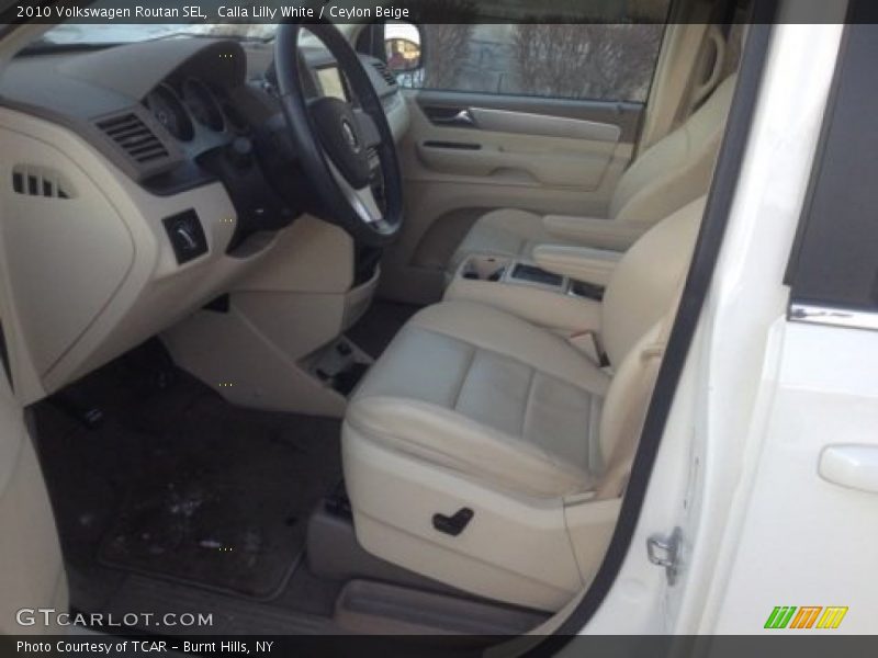 Calla Lilly White / Ceylon Beige 2010 Volkswagen Routan SEL