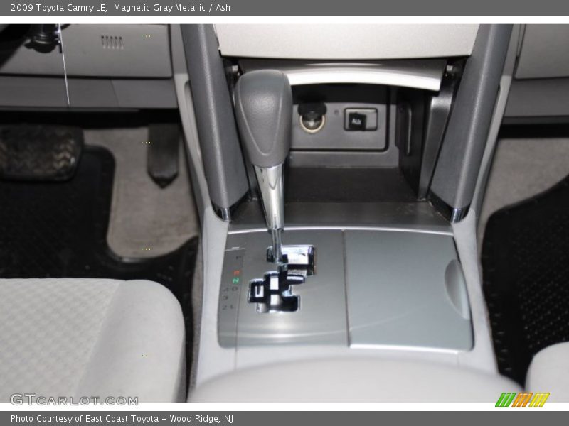 Magnetic Gray Metallic / Ash 2009 Toyota Camry LE