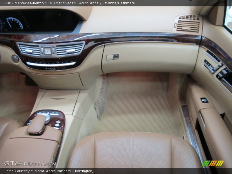 Arctic White / Savanna/Cashmere 2009 Mercedes-Benz S 550 4Matic Sedan