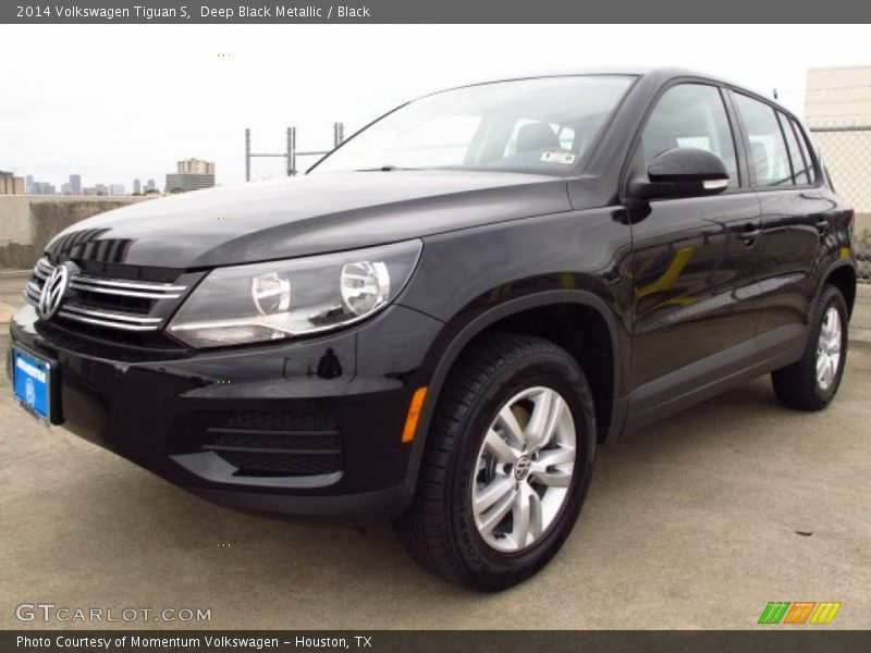 Deep Black Metallic / Black 2014 Volkswagen Tiguan S