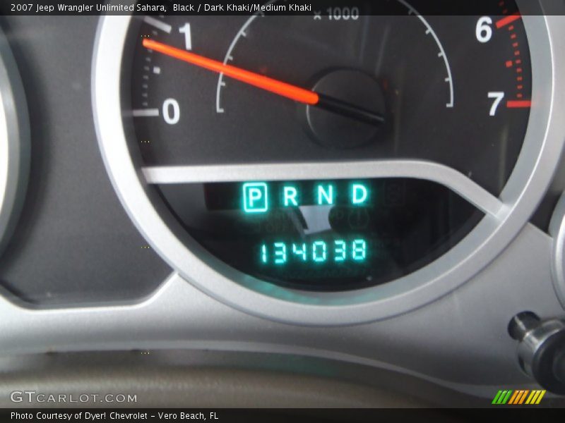 Black / Dark Khaki/Medium Khaki 2007 Jeep Wrangler Unlimited Sahara