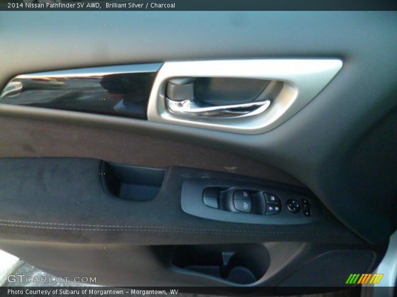 Brilliant Silver / Charcoal 2014 Nissan Pathfinder SV AWD