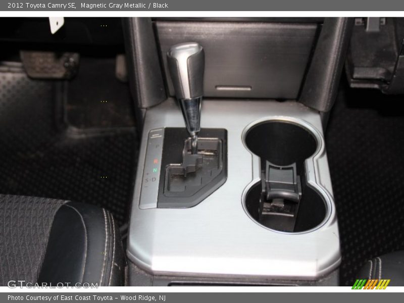 Magnetic Gray Metallic / Black 2012 Toyota Camry SE