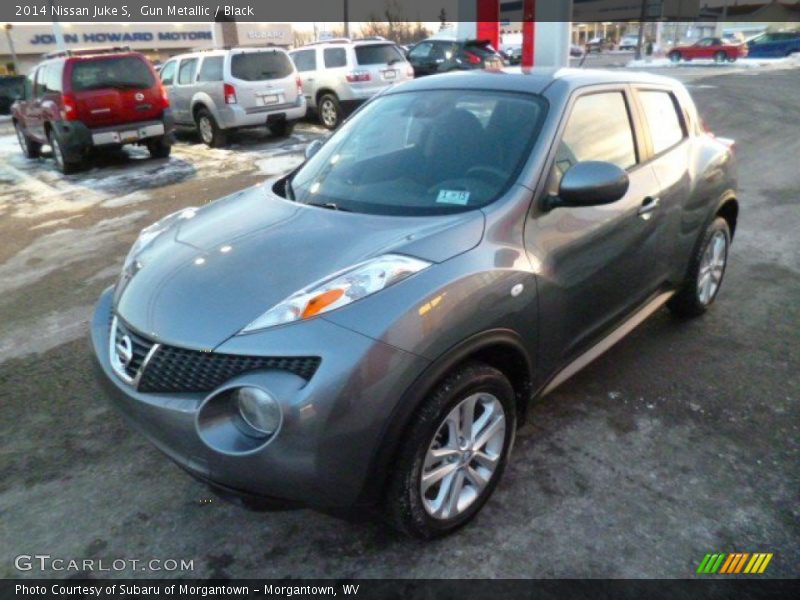 Gun Metallic / Black 2014 Nissan Juke S