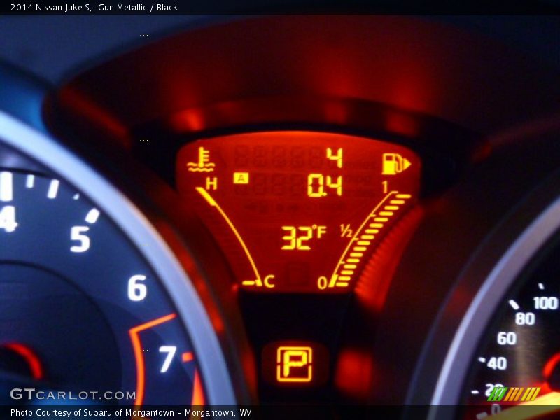 Gun Metallic / Black 2014 Nissan Juke S