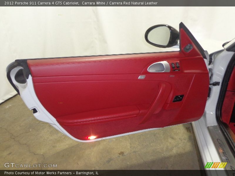 Door Panel of 2012 911 Carrera 4 GTS Cabriolet