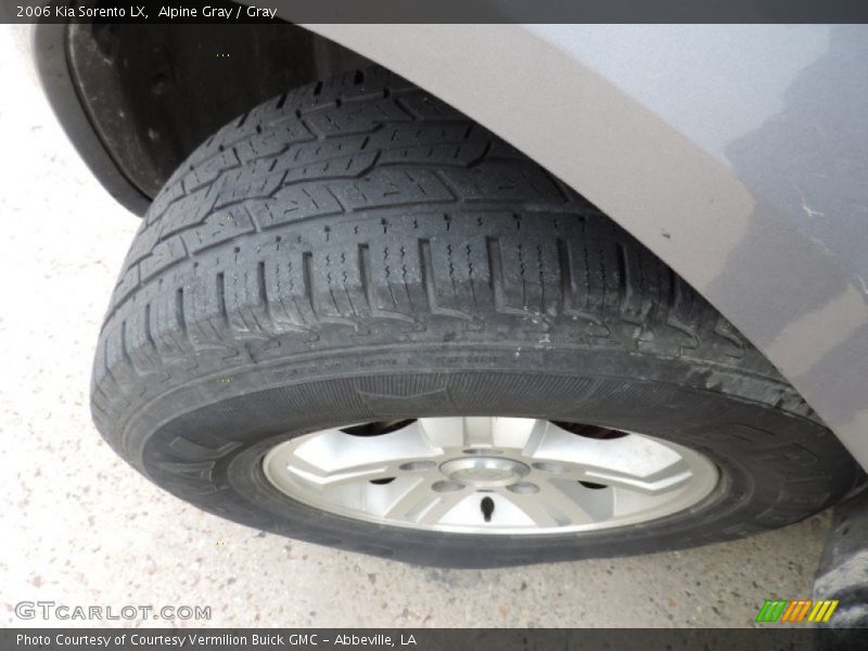 Alpine Gray / Gray 2006 Kia Sorento LX