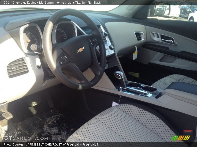 Summit White / Light Titanium/Jet Black 2014 Chevrolet Equinox LS