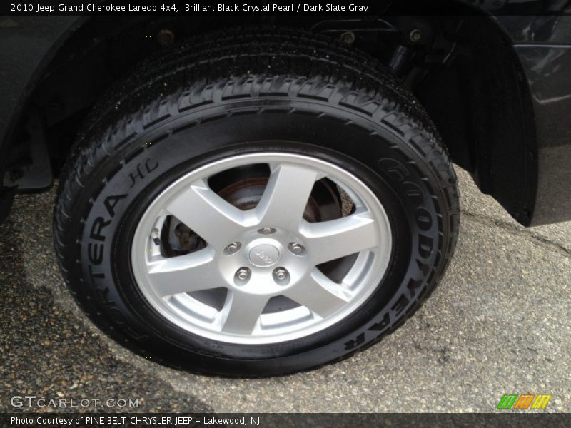 Brilliant Black Crystal Pearl / Dark Slate Gray 2010 Jeep Grand Cherokee Laredo 4x4