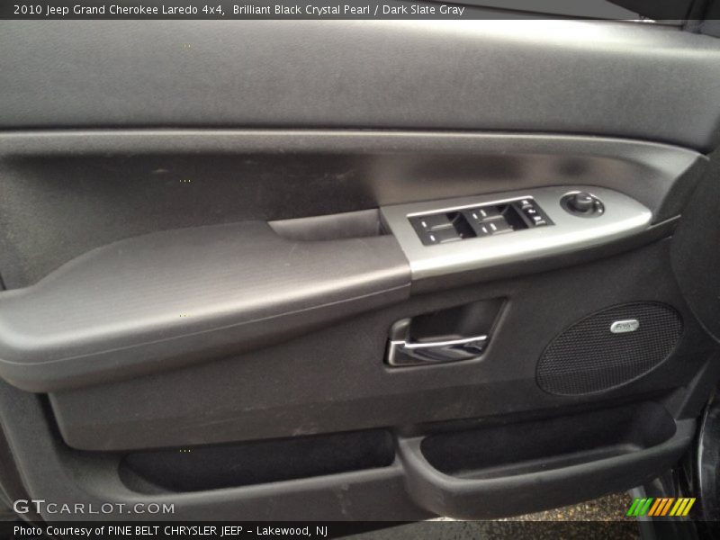 Brilliant Black Crystal Pearl / Dark Slate Gray 2010 Jeep Grand Cherokee Laredo 4x4