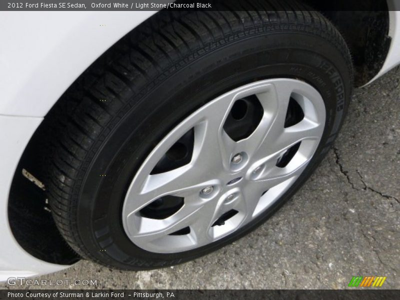 Oxford White / Light Stone/Charcoal Black 2012 Ford Fiesta SE Sedan