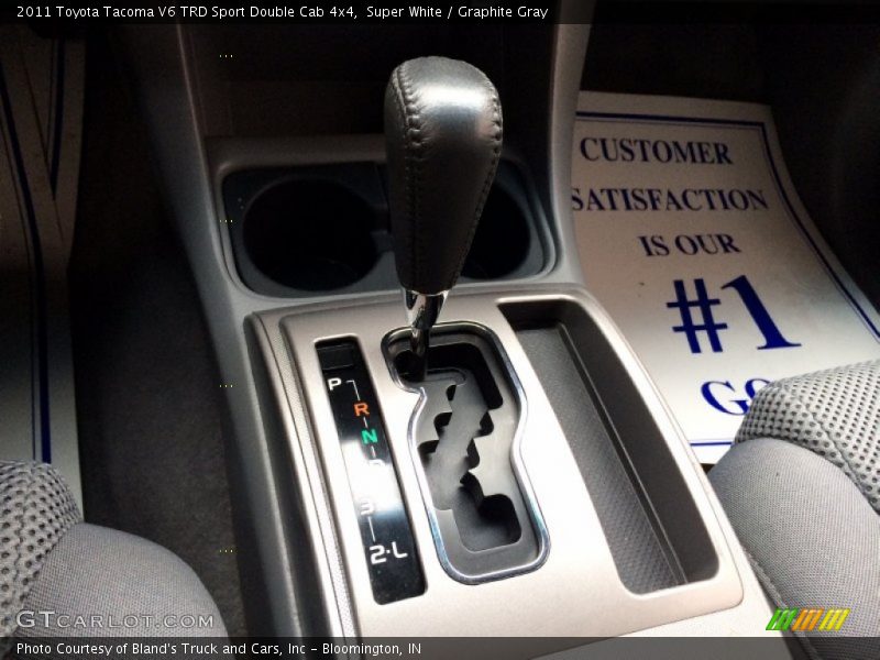 Super White / Graphite Gray 2011 Toyota Tacoma V6 TRD Sport Double Cab 4x4