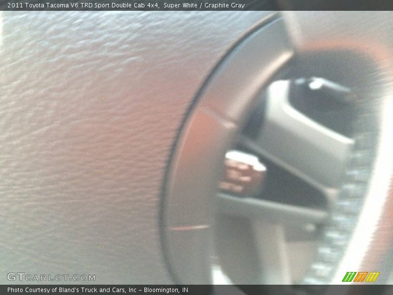 Super White / Graphite Gray 2011 Toyota Tacoma V6 TRD Sport Double Cab 4x4