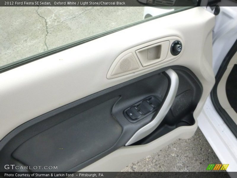 Oxford White / Light Stone/Charcoal Black 2012 Ford Fiesta SE Sedan