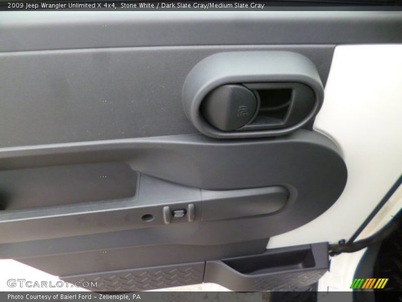 Stone White / Dark Slate Gray/Medium Slate Gray 2009 Jeep Wrangler Unlimited X 4x4