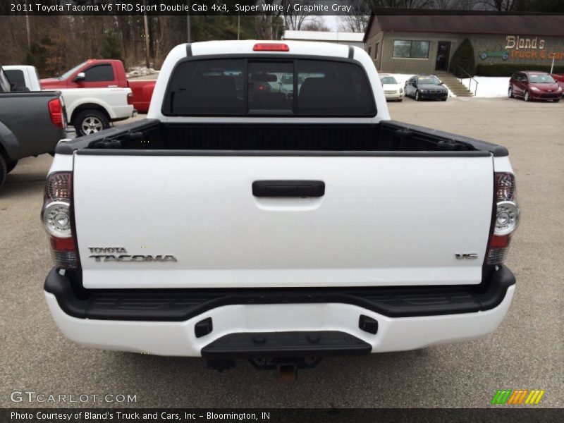 Super White / Graphite Gray 2011 Toyota Tacoma V6 TRD Sport Double Cab 4x4