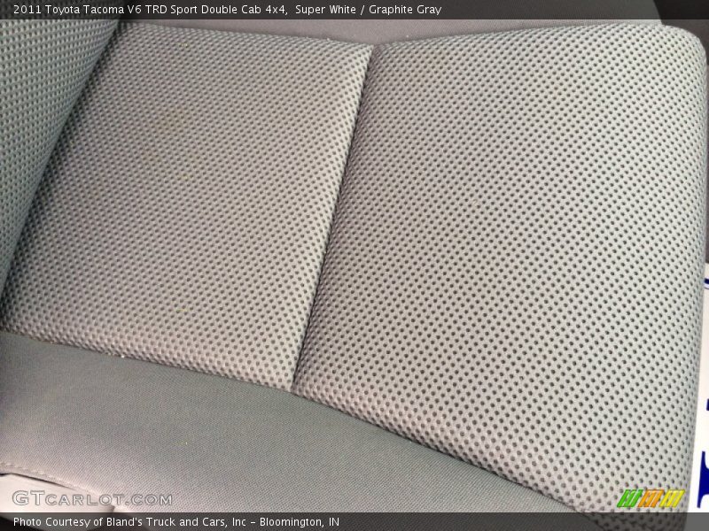 Super White / Graphite Gray 2011 Toyota Tacoma V6 TRD Sport Double Cab 4x4