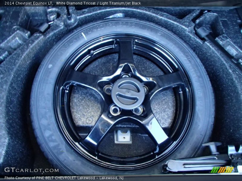 White Diamond Tricoat / Light Titanium/Jet Black 2014 Chevrolet Equinox LT