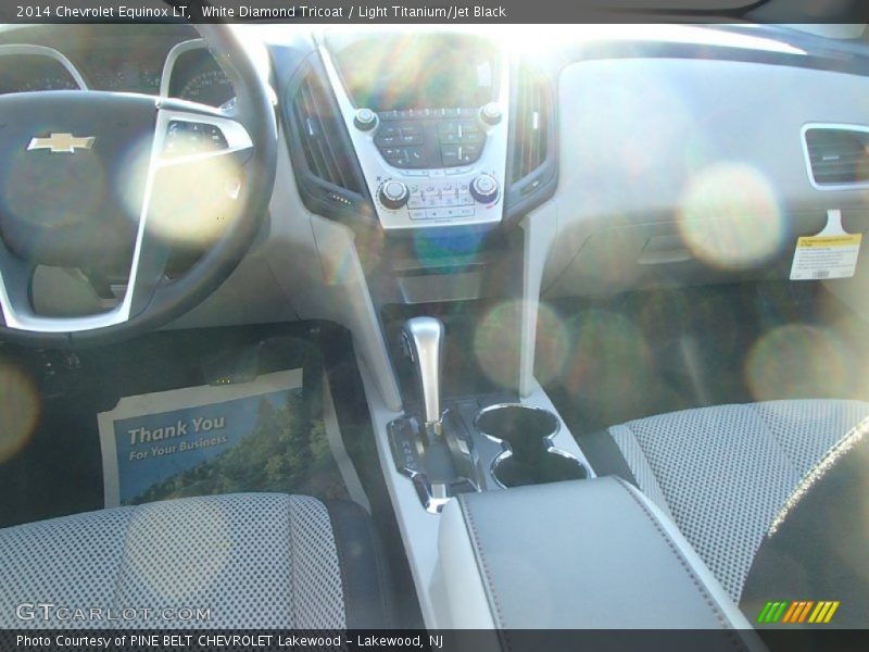 White Diamond Tricoat / Light Titanium/Jet Black 2014 Chevrolet Equinox LT