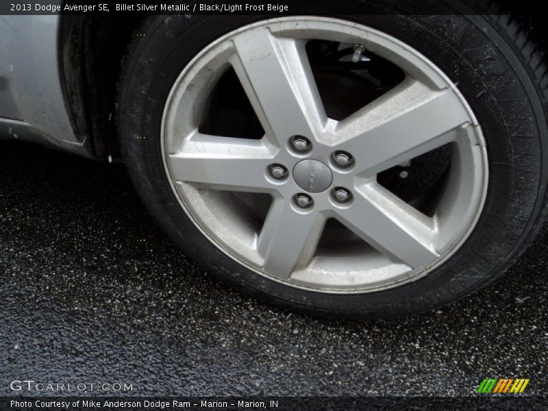 Billet Silver Metallic / Black/Light Frost Beige 2013 Dodge Avenger SE