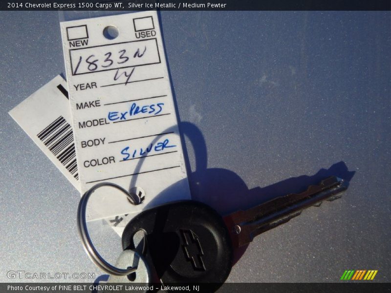 Silver Ice Metallic / Medium Pewter 2014 Chevrolet Express 1500 Cargo WT