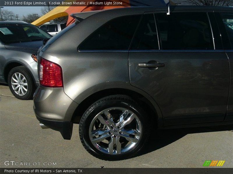 Kodiak Brown Metallic / Medium Light Stone 2013 Ford Edge Limited