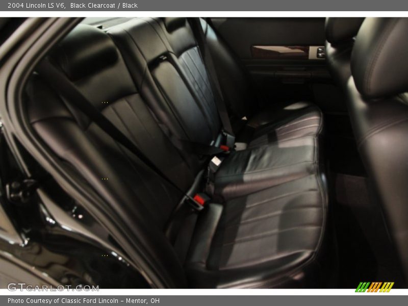 Black Clearcoat / Black 2004 Lincoln LS V6