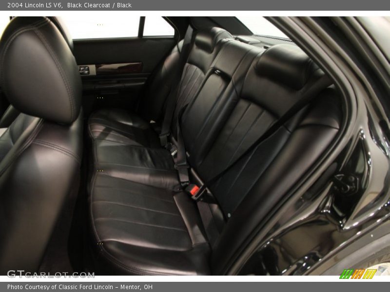 Black Clearcoat / Black 2004 Lincoln LS V6
