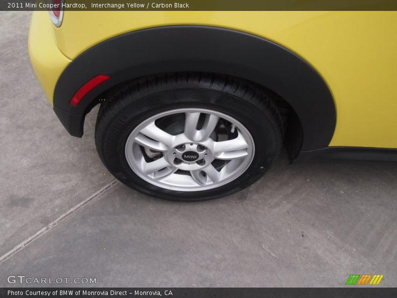 Interchange Yellow / Carbon Black 2011 Mini Cooper Hardtop