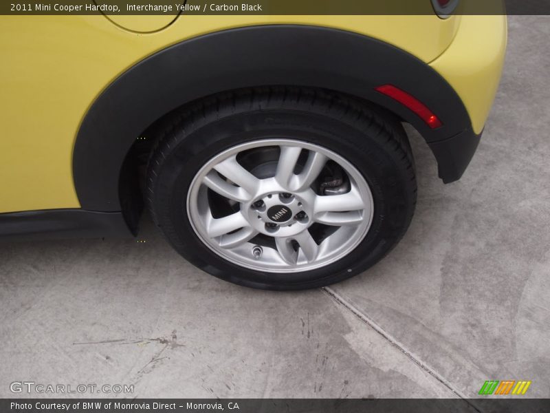 Interchange Yellow / Carbon Black 2011 Mini Cooper Hardtop