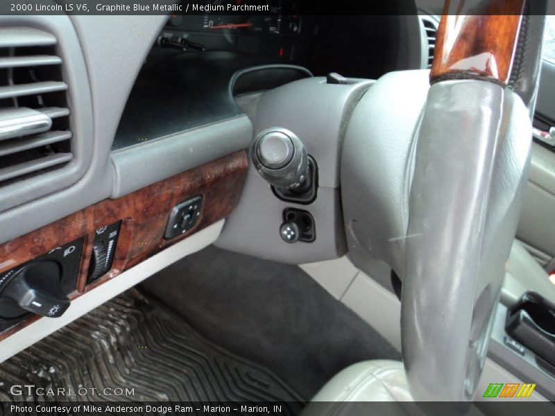 Graphite Blue Metallic / Medium Parchment 2000 Lincoln LS V6