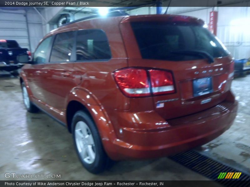 Copper Pearl / Black 2014 Dodge Journey SE