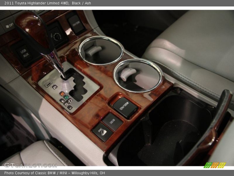 Black / Ash 2011 Toyota Highlander Limited 4WD