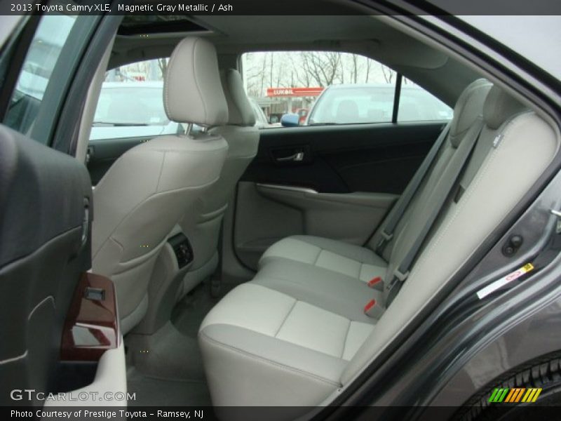 Magnetic Gray Metallic / Ash 2013 Toyota Camry XLE