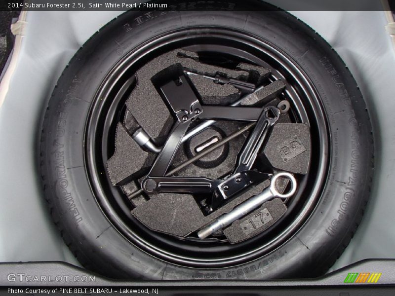 Satin White Pearl / Platinum 2014 Subaru Forester 2.5i