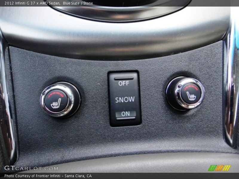 Controls of 2012 G 37 x AWD Sedan