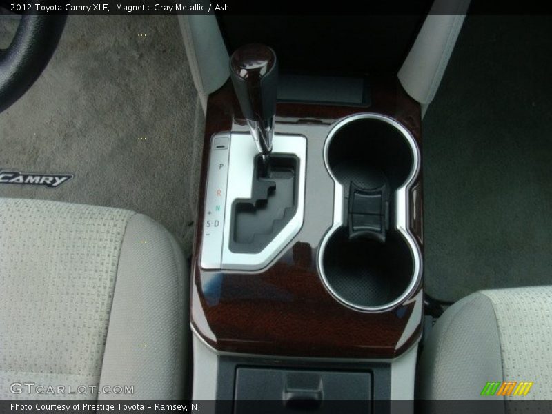 Magnetic Gray Metallic / Ash 2012 Toyota Camry XLE